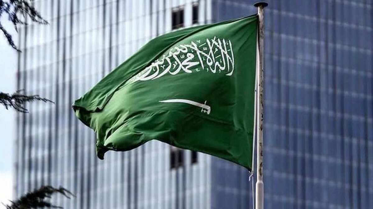 عربستان دستور خروج شهروندان خود از لبنان را صادر کرد