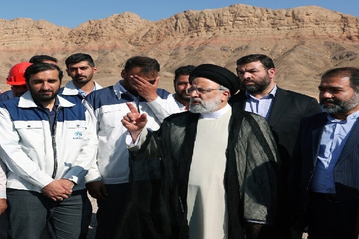 رئیسی: زمان اجرای پروژه انتقال آب از دریای عمان به اصفهان به یک سوم رسید
