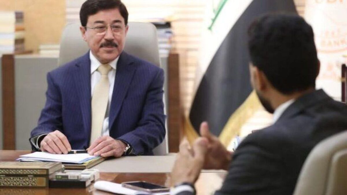 رئیس بانک مرکزی عراق خبر داد: توافق بغداد با تهران درباره پرداخت بدهی‌ها به شیوه جدید