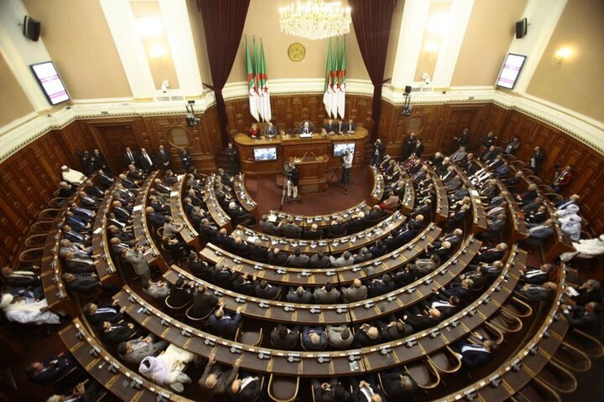 مجلس الجزایر قانون «اجازه جنگ با اسرائیل» را تصویب کرد