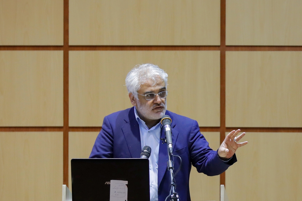 دکتر طهرانچی: غرب برای حکمرانی هیچ رودربایستی با مردم جهان ندارد