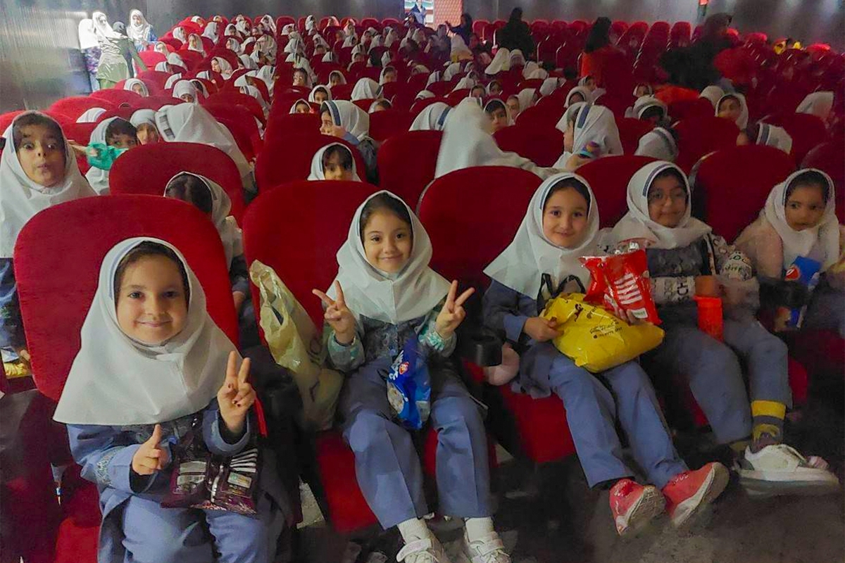 اکران‌های سیار  «بچه زرنگ» در شهرهای فاقد سینما