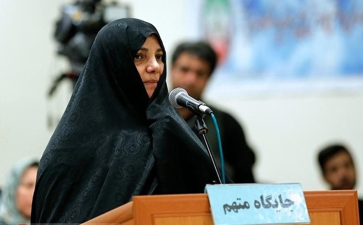 «شبنم نعمت‌زاده» اکنون در زندان اوین است  خبر متواری شدن وی کذب است