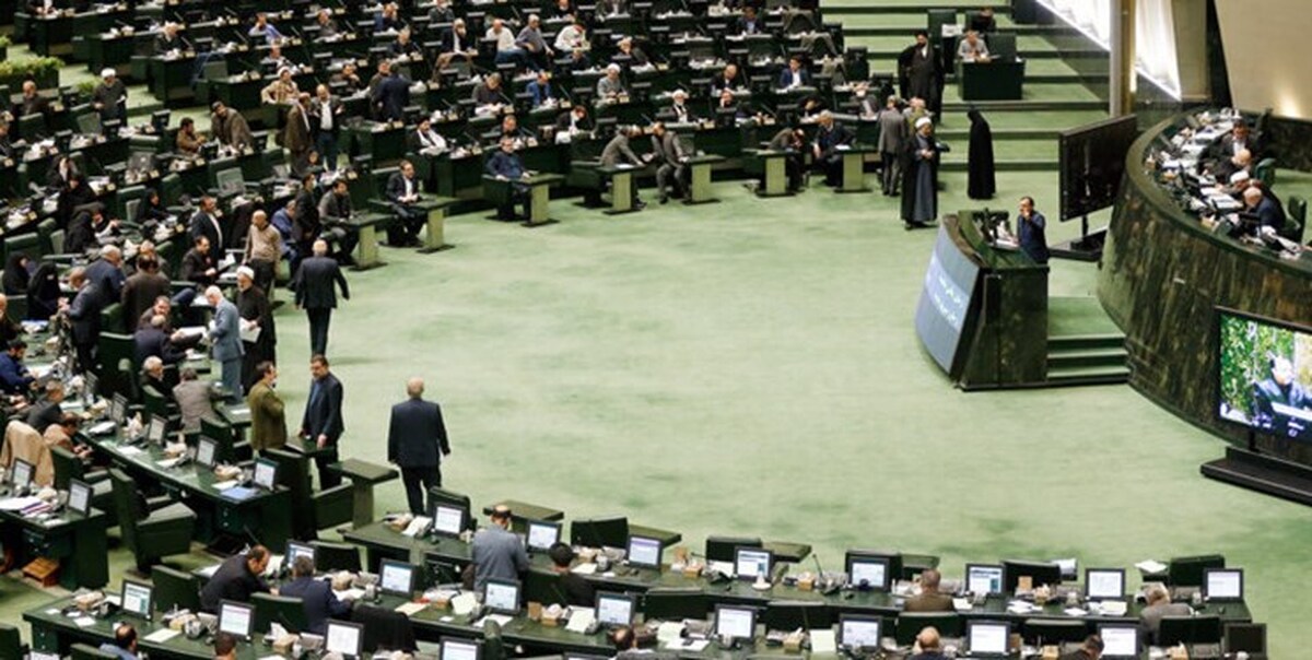 جلسه غیرعلنی مجلس برای بررسی تقاضای استعفای الیاس نادران