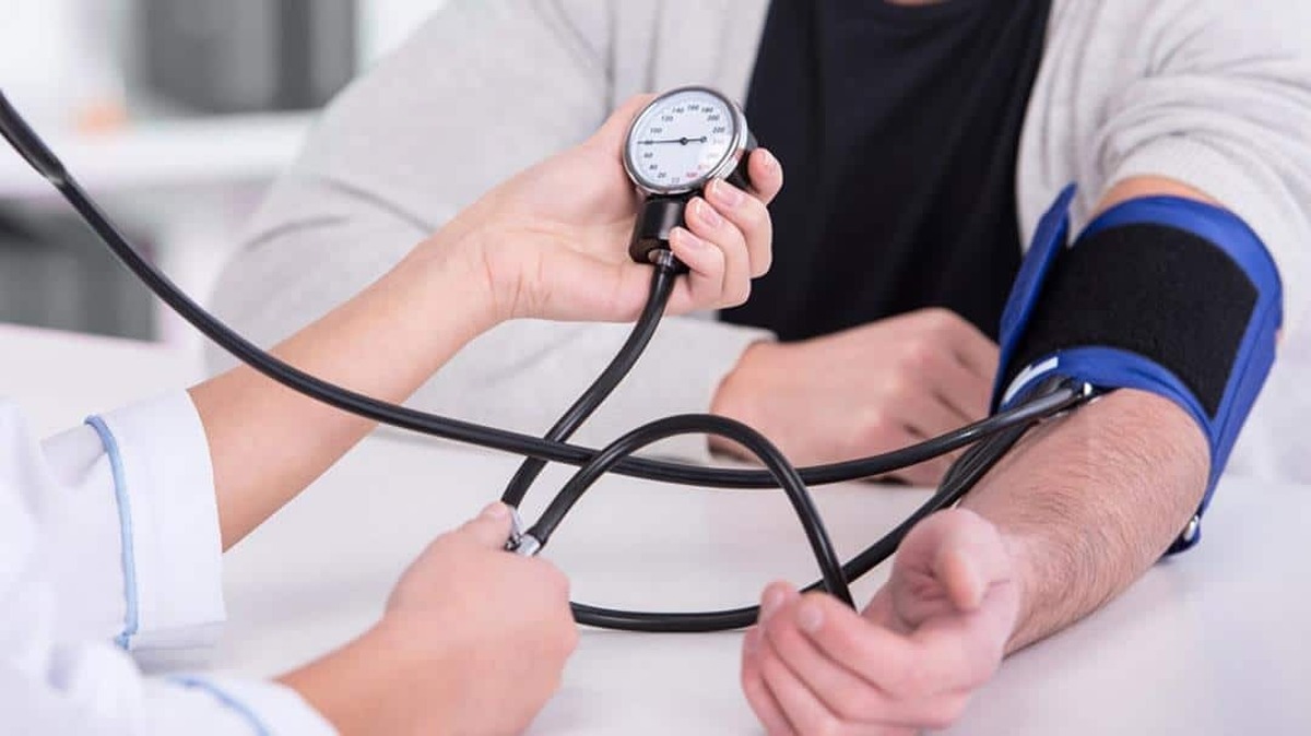 چگونه فشار خون خود را کاهش دهیم