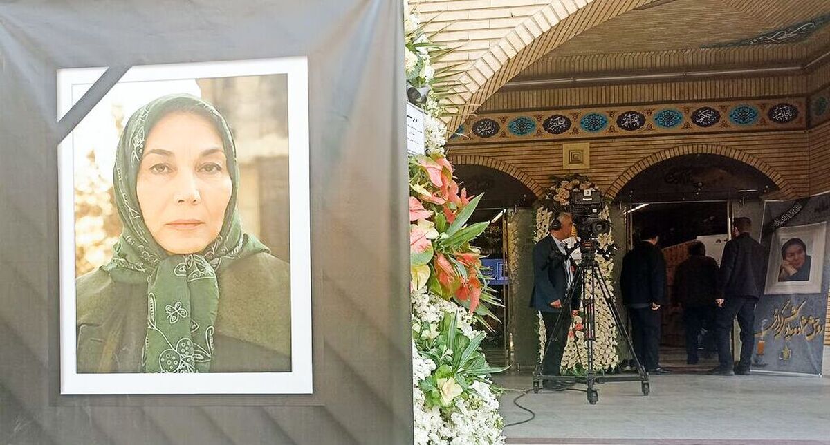 برگزاری مراسم یادبود پروانه معصومی در مسجد بلال صداوسیما