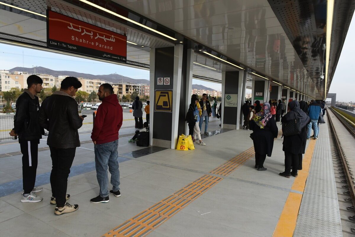 جابه‌جایی ۸ هزار مسافر در نخستین روز بهره‌برداری رسمی از مترو پرند