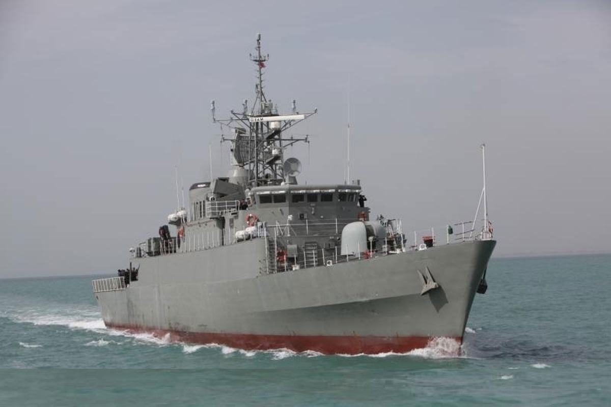 ناوگروه ۹۳ نیروی دریایی ارتش جمهوری اسلامی به میهن بازگشت
