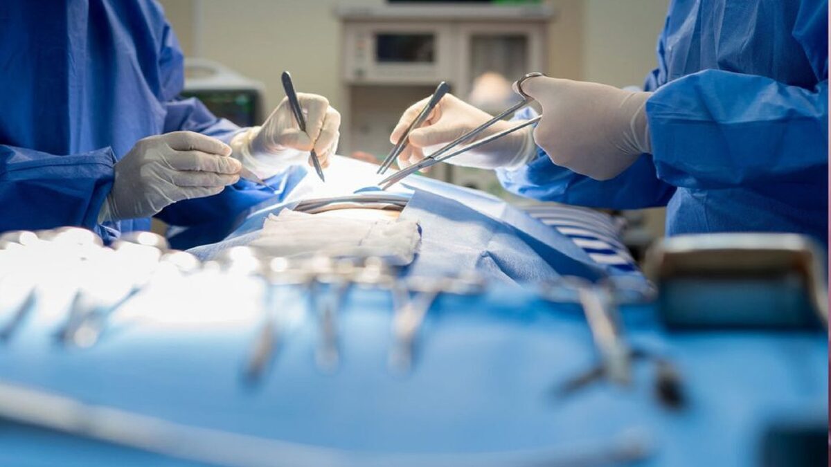 فوت شهروند ۳۰ ساله جویباری در سکوت خبری/ جراح عمومی به‌جای جراح زیبایی در اتاق عمل