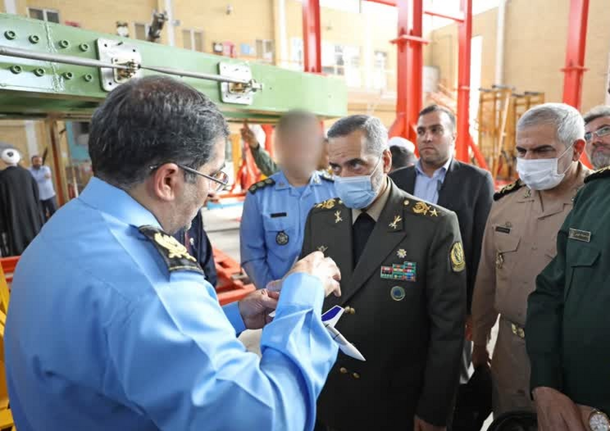 وزیر دفاع: برای تولید جت «یاسین» نیاز به هم‌افزایی ارکان وزارت دفاع است