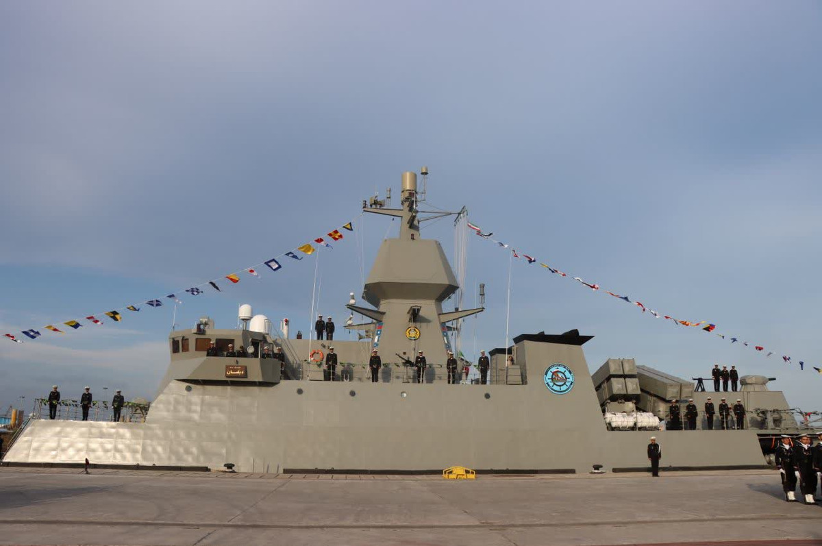 آسوشیتدپرس: ایران کشتی جنگی پیشرفته‌ای را به ناوگان دریایی خود اضافه کرد
