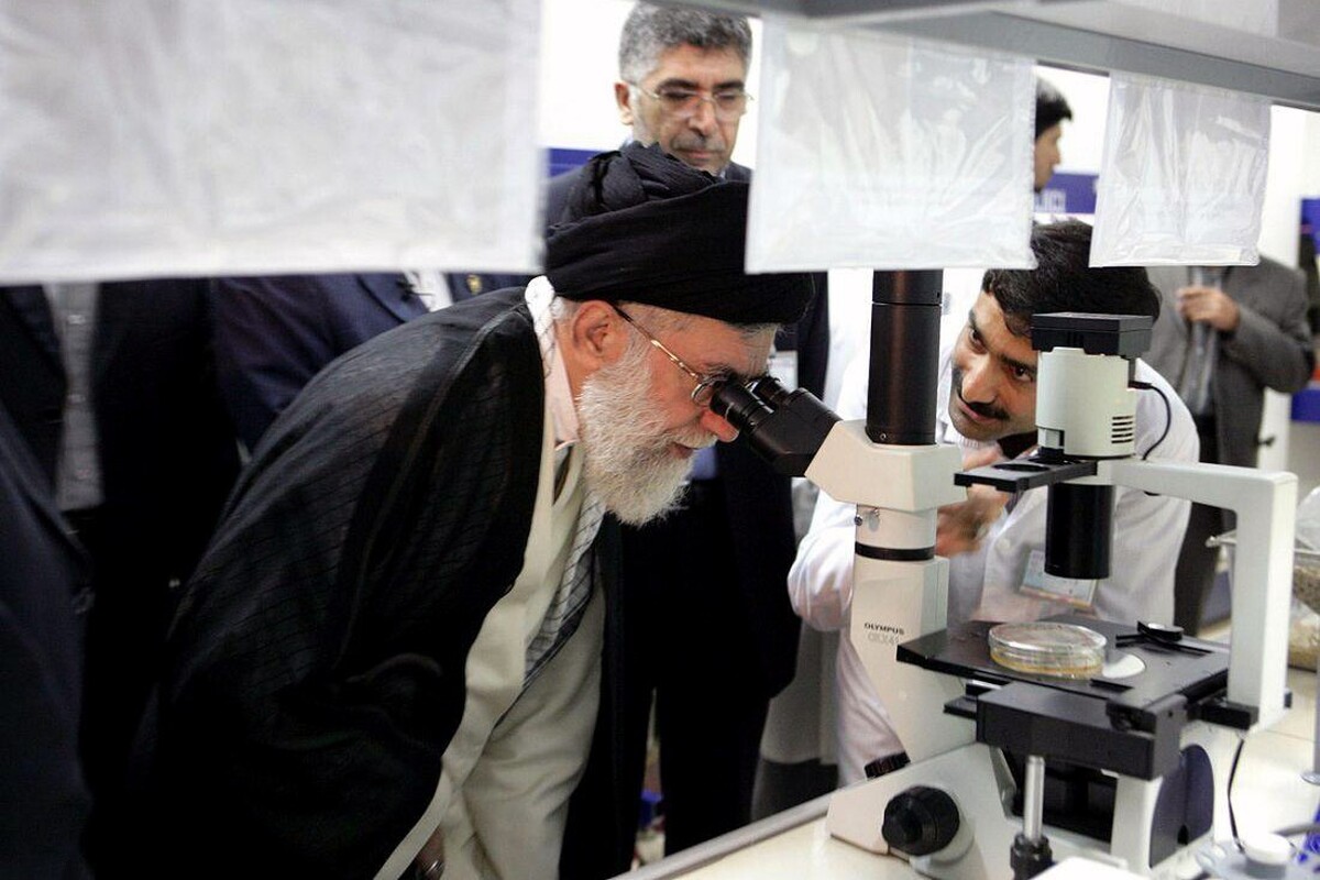 «علم و فناوری» کلیدواژه مهم رهبری در ۱۴۰۲/ از پیشرفت‌های ایران در نانو و زیست‌فناوری تا حمایت از دانش‌بنیان‌ها