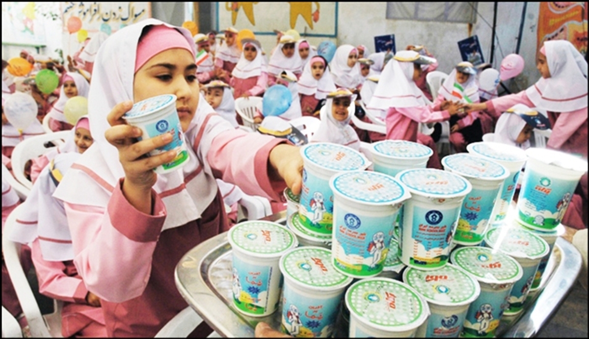 توزیع شیر در مدارس بعد از ۱۰ سال انجام شد