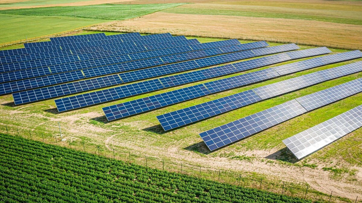 ضرورت معرفی اینورتر‌های خورشیدی یک مگاواتی به بازار داخلی