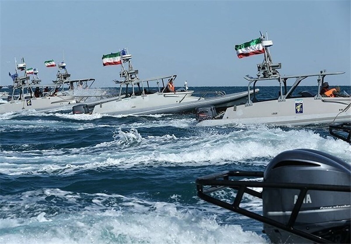 رزمایش اقتدار شناورهای مردمی در خلیج فارس