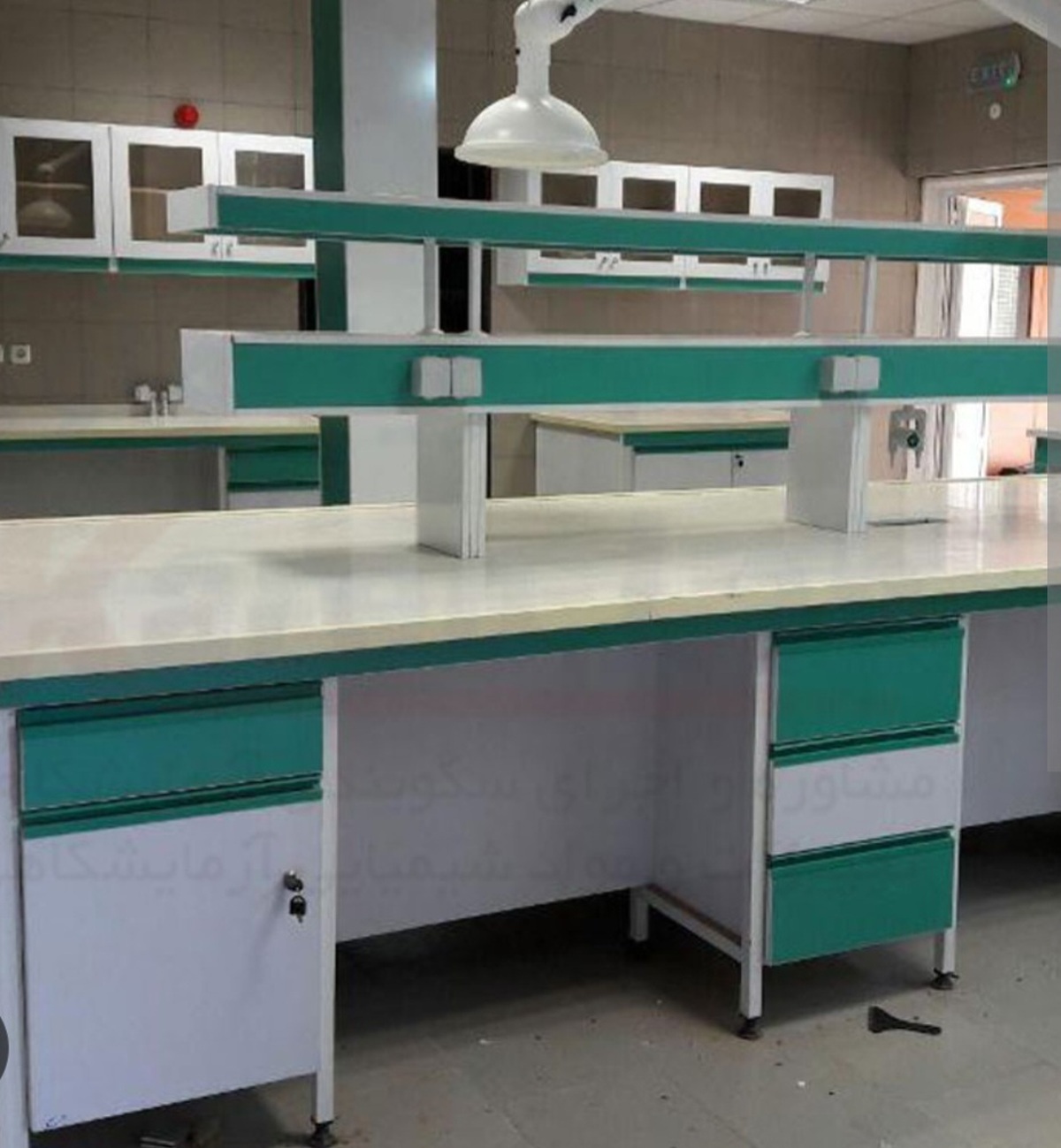 میز آزمایشگاه سیار ساخته شد/قابل کاربرد در روستا‌ها