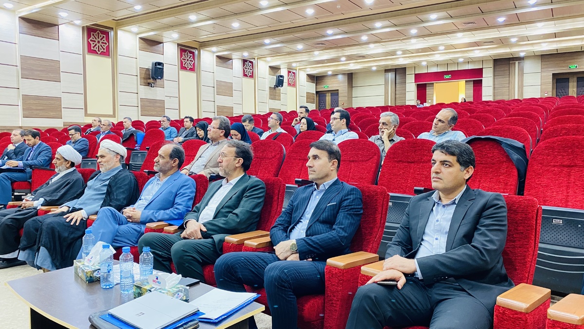 دانشگاه آزاد آبادان میزبان نشست سراسری مرکز آموزش زبان فارسی به غیرفارسی‌زبانان