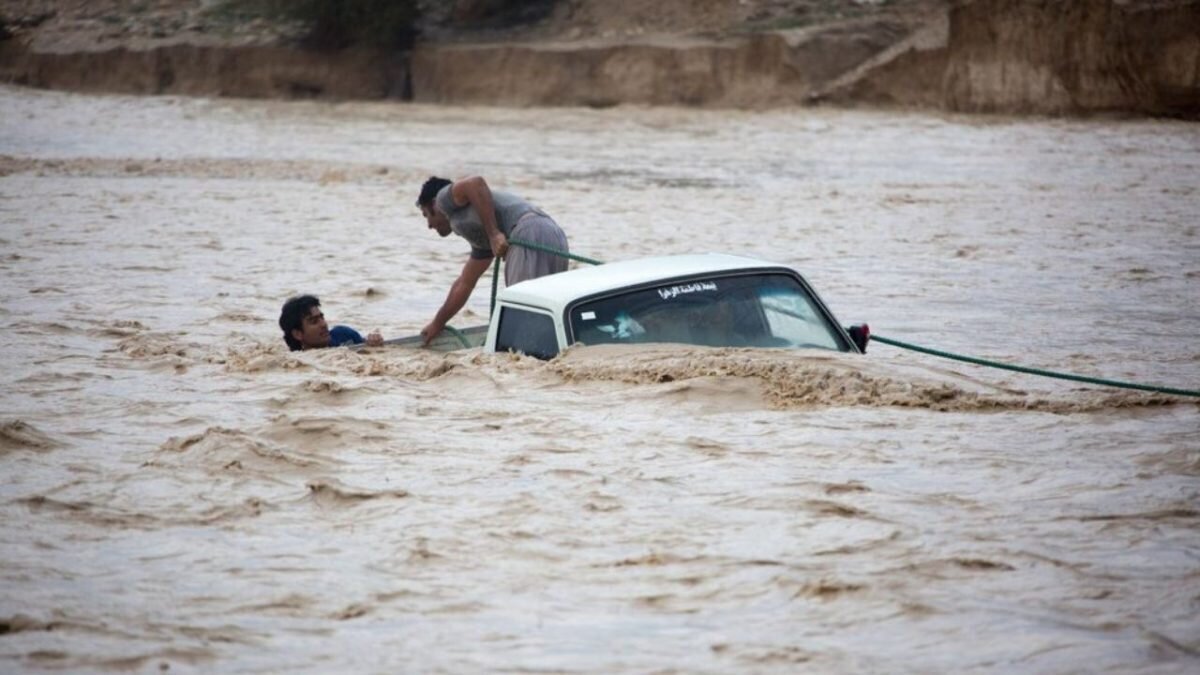 تشکیل جلسه ستاد پشتیبانی مدیریت سیلاب استان‌های جنوبی