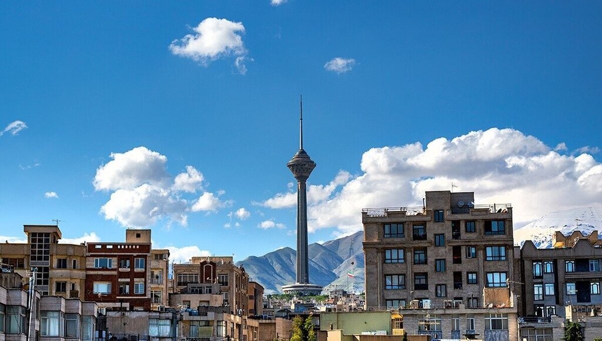 دومین روز اردیبهشت؛ کیفیت هوای تهران در شرایط قابل قبول است